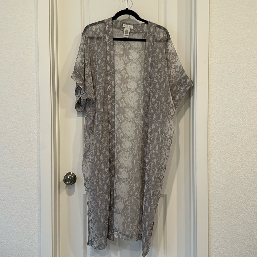 Ladies cover-up